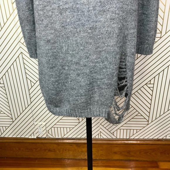 Mark & James x Badgley Mischka Gray Distressed Chain‎ Sweater Dress Size Small - Picture 4 of 12